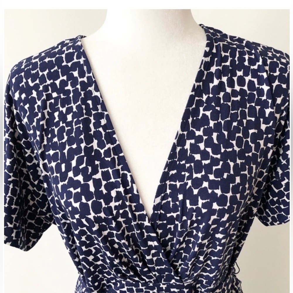 BCBGMaxAzria Dark Blue and White Midi Dress - Picture 2 of 5